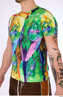 Dash casual dressed parrot multicolor t-shirt upper body 0002.jpg